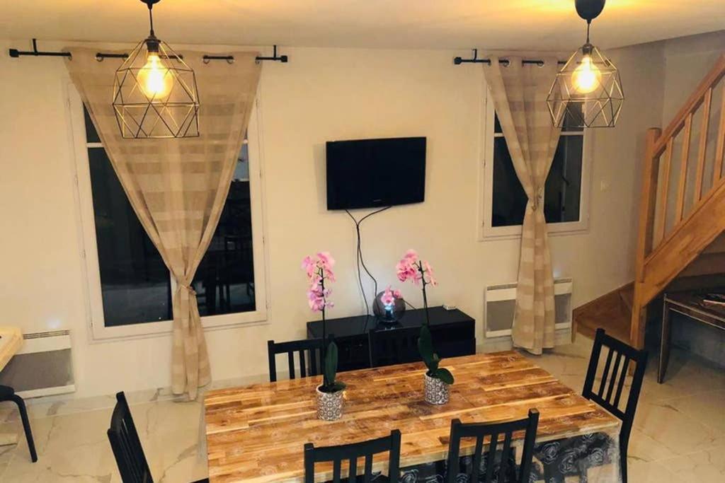 Ca Dei Figli, Charmante Maison De Ville. Bailly-Romainvilliers Ngoại thất bức ảnh